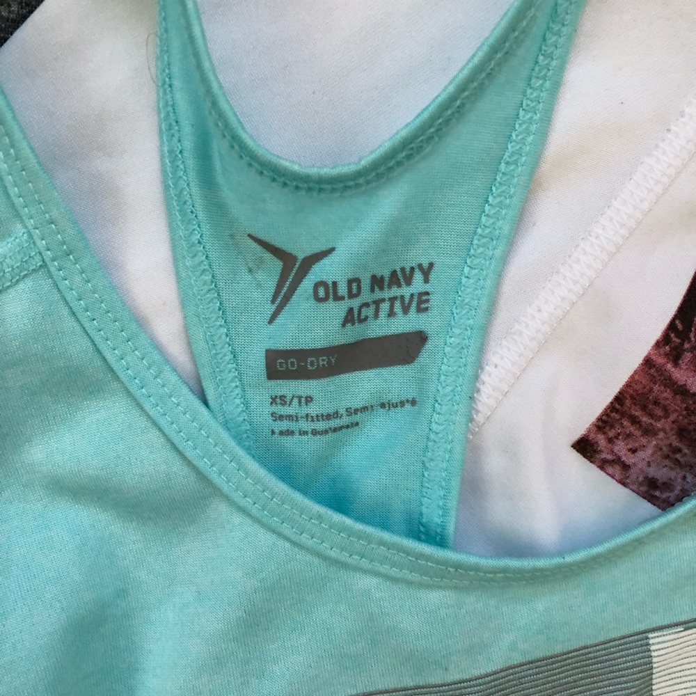Workout tank bundle - Picture 2 of 3